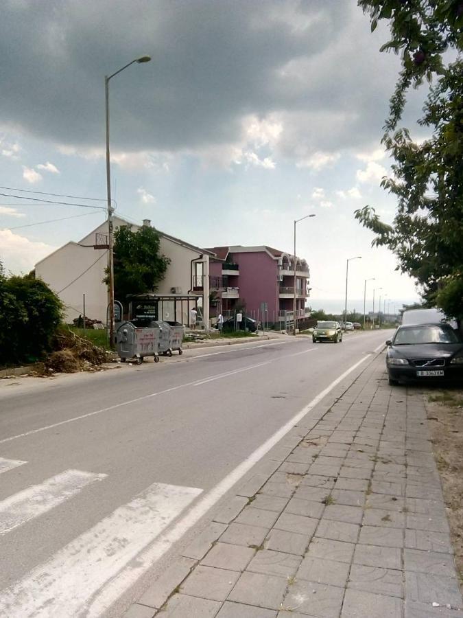 Alfa Guest Rooms With Parking Warna Exterior foto