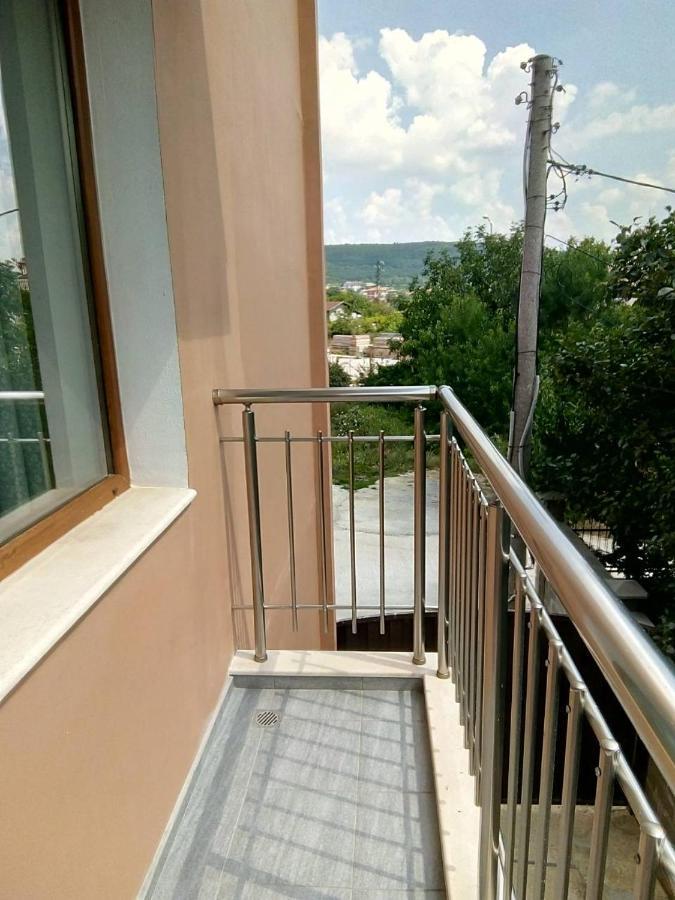 Alfa Guest Rooms With Parking Warna Exterior foto