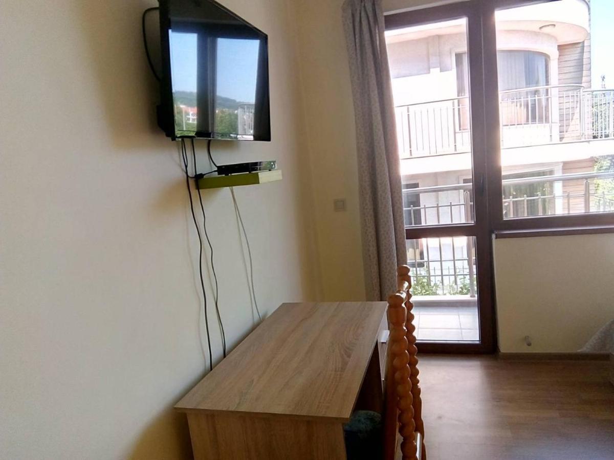 Alfa Guest Rooms With Parking Warna Exterior foto
