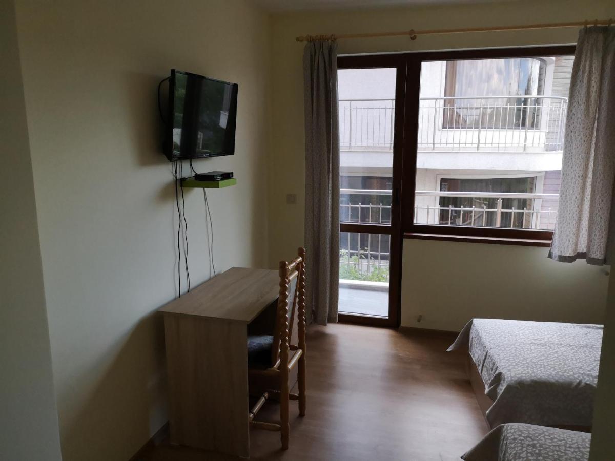 Alfa Guest Rooms With Parking Warna Exterior foto