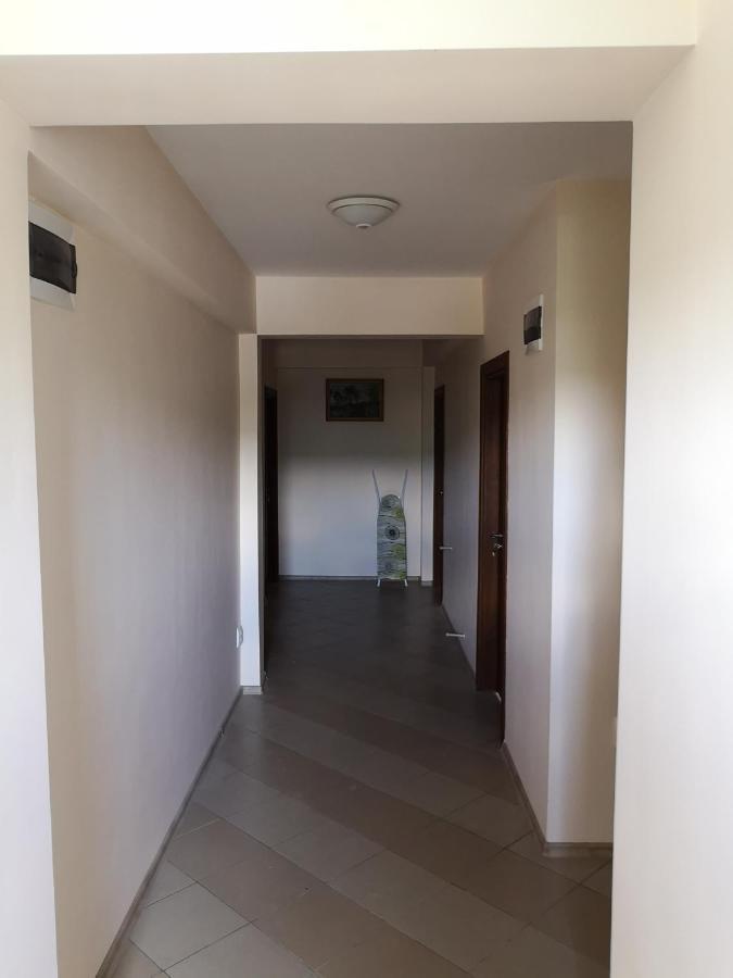 Alfa Guest Rooms With Parking Warna Exterior foto