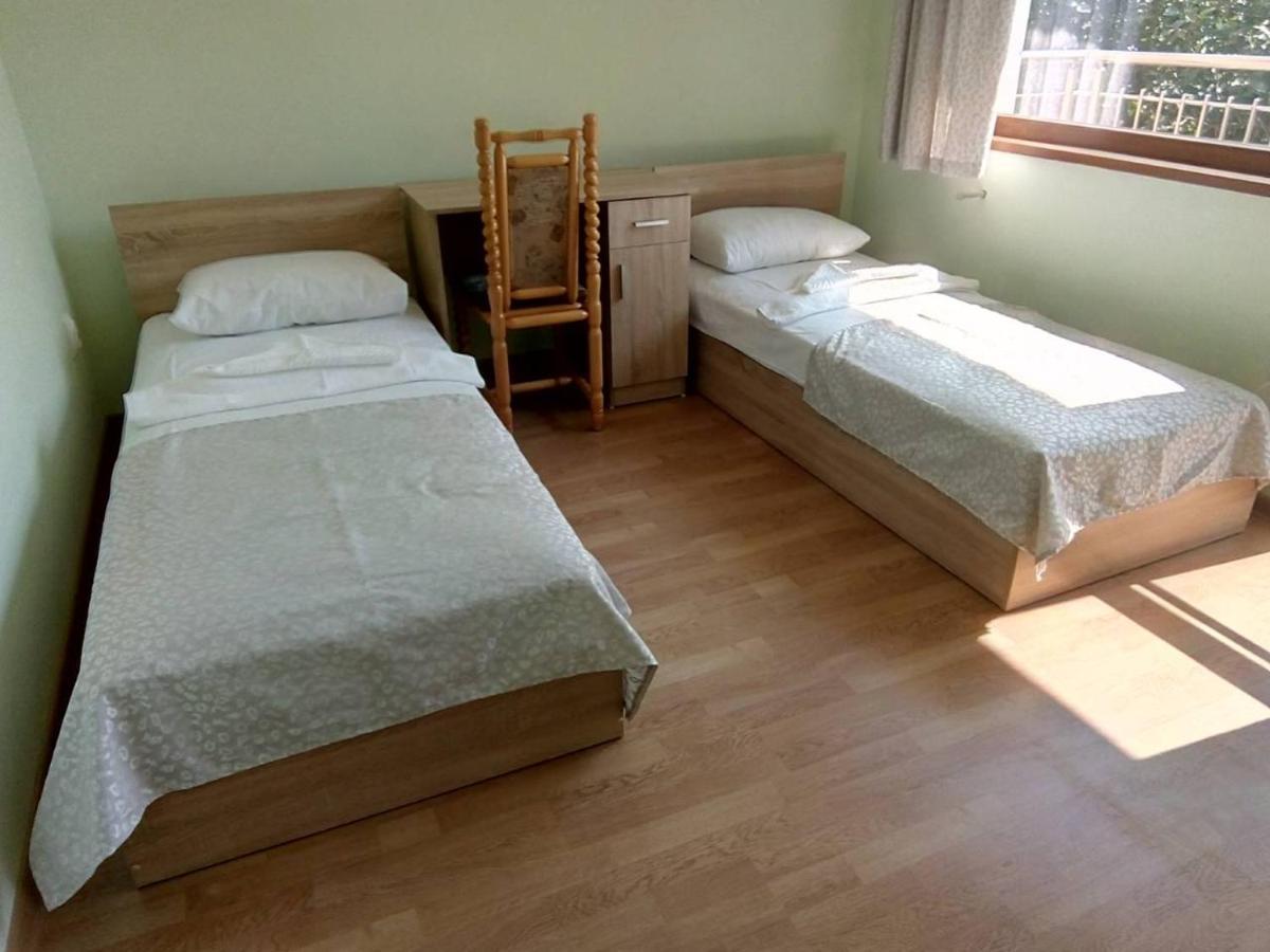 Alfa Guest Rooms With Parking Warna Exterior foto