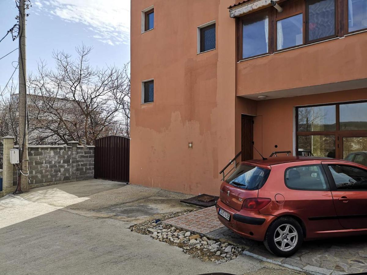 Alfa Guest Rooms With Parking Warna Exterior foto